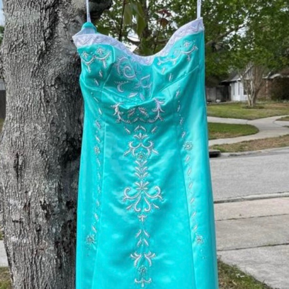 Beautiful, strapless, teal full length Morgan & Company dress with sequins.